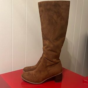 Women’s tall knee-high Universal Thread Marlee Cognac boots size 6